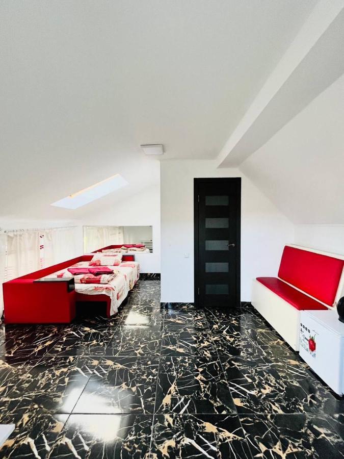 Apartamento Lemberg Relax House Exterior foto