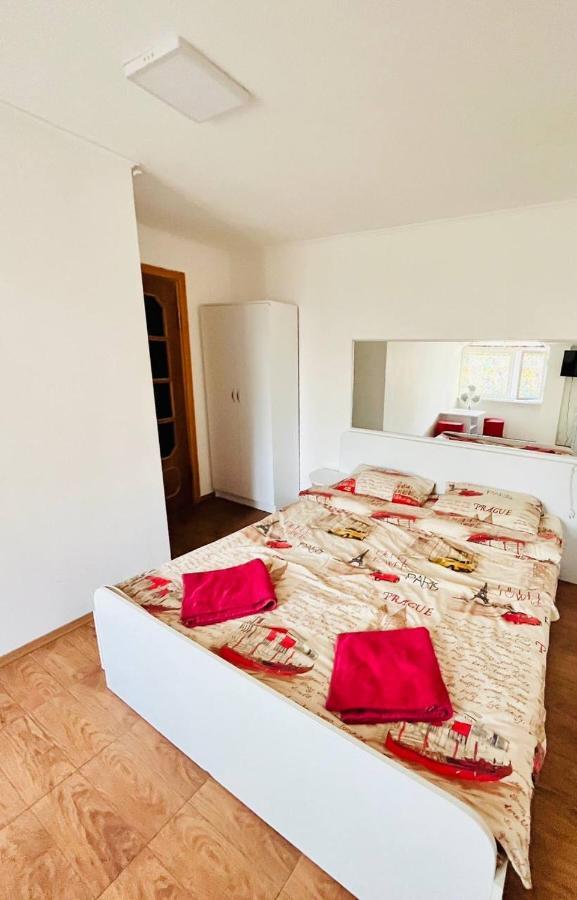 Apartamento Lemberg Relax House Exterior foto